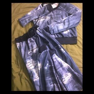 Printed jogging 🏃 suite